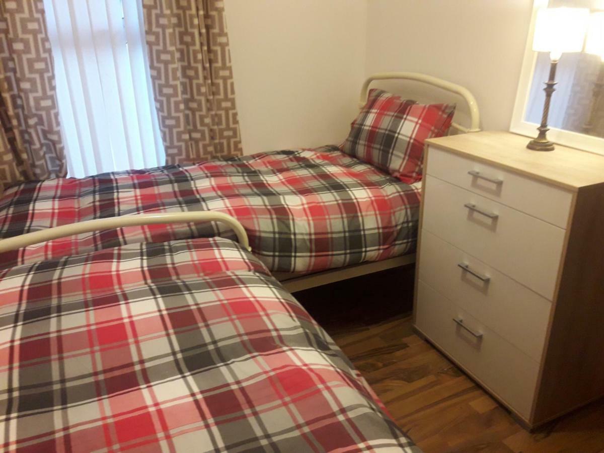 Bridge House Derry City Townhouse Central Free Parking Villa Bagian luar foto